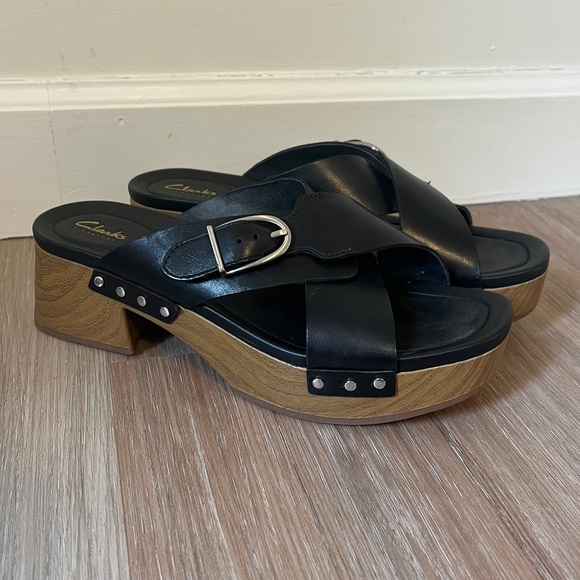 Clarks Signature Leather Heeled Sandals - Sivanne Walk size 10 women’s shoe - Picture 2 of 10